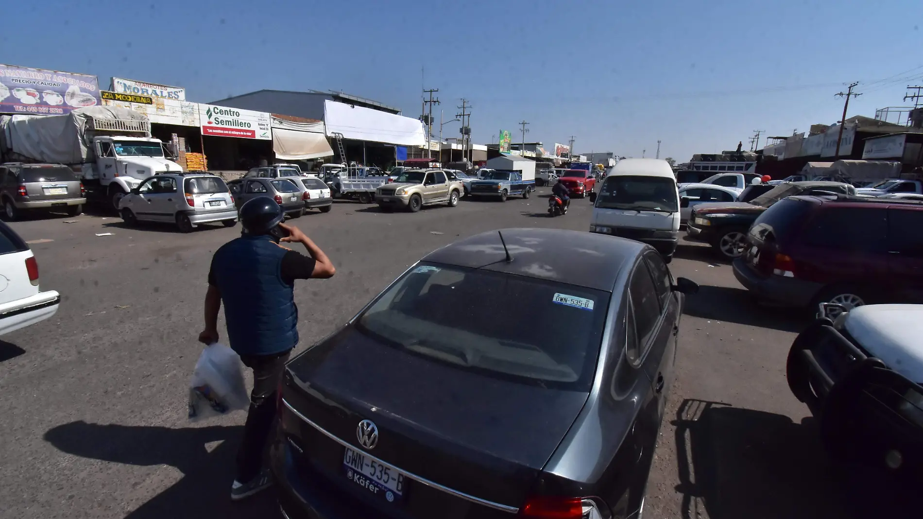 COMPRAS EN CENTRAL DE ABASTOS.- RICADO SANCHEZ.- EL SOL DE IRAPUATO (4)